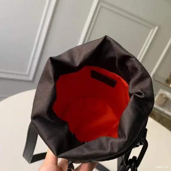 VUITTON BAG CHALK LOUIS NANO 0420